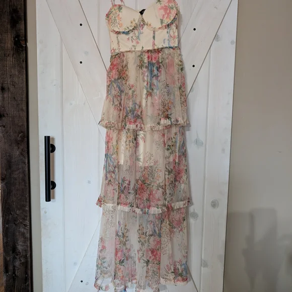 Vici Floral High Low Dress - Cream and Pink - Picture 5 of 5